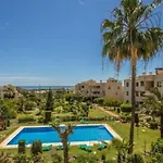 Urbanizacion El Manantial En Santa Maria Golf Elviria